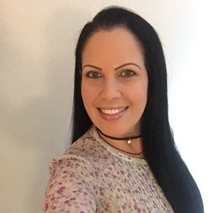 Meet your Posher, Moraima